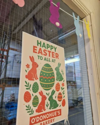 The Easter bunny 🐰 came early to ODonohues Bakery, providing little treats to all the amazing staff (aka TeamODB) working hard to get all the bread made for the weekend 🙌🍞
Special shoutout to our drivers 🦸‍♂️ 🚚 out delivering in this miserable, cold, wet weather 🌧 ☔️ 🥶
Go TeamODB 💪👏

#TeamODB #supportlocal #useyourloafandkeepthedoughintown #realbread #easter #weather